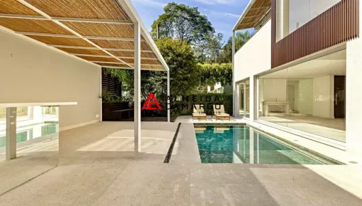 Casa com 5 Quartos para alugar, 587m² no Jardim Europa, São Paulo