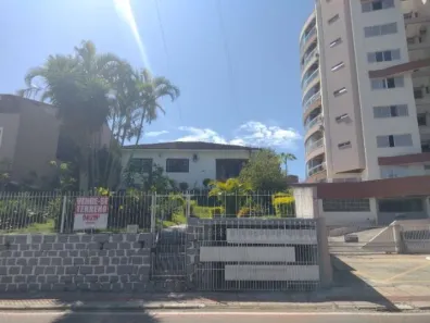 Lote/Terreno à venda, 562m² no Abraão, Florianópolis