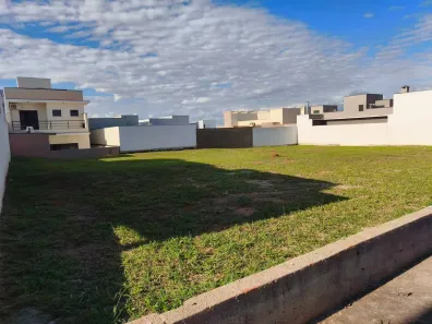Lote/Terreno à venda, 200m² no Wanel Ville, Sorocaba