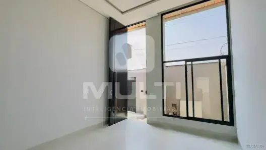 Casa com 3 Quartos à venda, 170m² no Novo Mundo, Uberlândia