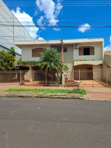 Casa com 3 Quartos à venda, 321m² no Zona 07, Maringá