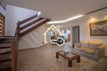 Casa com 4 Quartos à venda, 240m² no Nova Petrópolis, São Bernardo do Campo