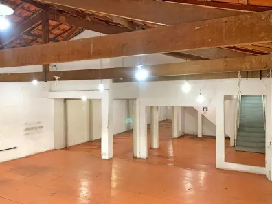 Galpão/Depósito/Armazém à venda, 700m² no Santa Rosa, Belo Horizonte