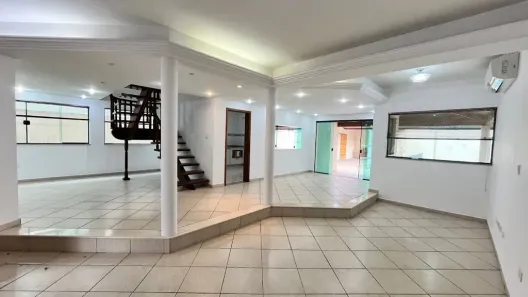 Sobrado com 4 Quartos à venda, 350m² no Condomínio Village Taubaté, Taubaté