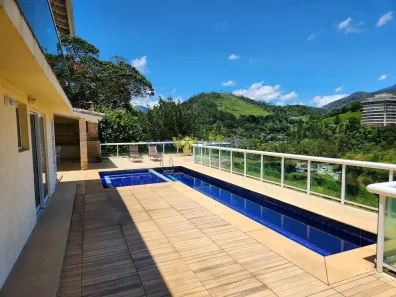 Casa com 5 Quartos à venda, 450m² no Bonsucesso, Petrópolis