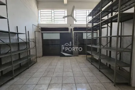 Ponto Comercial para alugar, 49m² no Cidade Alta, Piracicaba