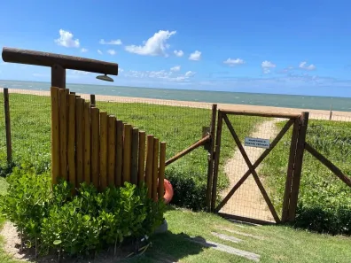 Casa de Condomínio com 2 Quartos à venda, 70m² no Itacimirim (Monte Gordo), Camaçari