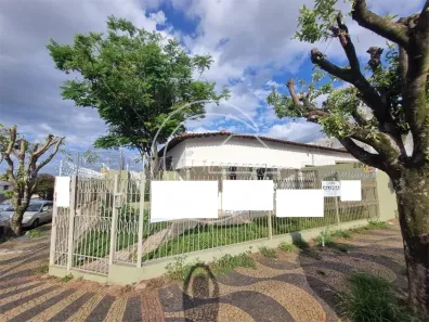 Imóvel Comercial com 3 Quartos para alugar, 10m² no Centro, Marília