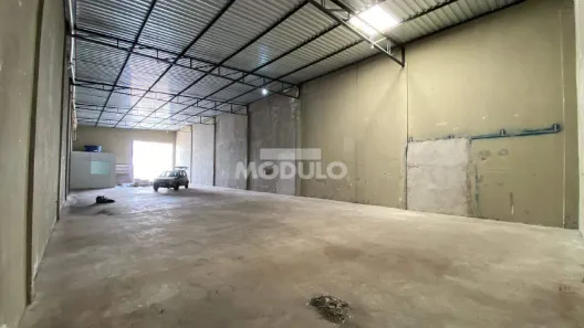 Galpão/Depósito/Armazém para alugar, 388m² no Custódio Pereira, Uberlândia
