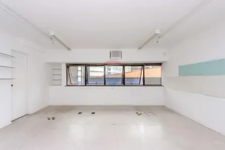 Sala Comercial à venda, 43m² no Vila Olímpia, São Paulo