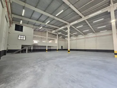 Galpão/Depósito/Armazém para alugar, 1600m² no Aririú, Palhoça