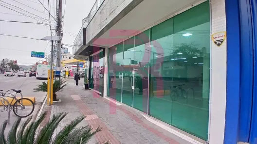 Sala Comercial para alugar, 120m² no Centro, Balneário Camboriú