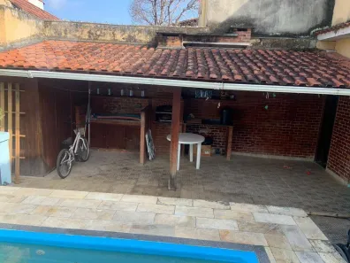 Casa com 6 Quartos à venda, 325m² no Santa Rosa, Niterói