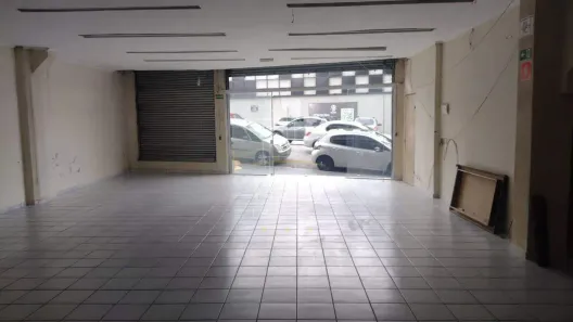 Ponto Comercial para alugar, 200m² no Jardim Santo Antônio, Santo André