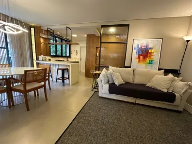 Apartamento com 2 Quartos à venda, 102m² no Jurerê, Florianópolis
