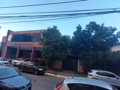 Sobrado com 5 Quartos para alugar, 266m² no Setor Marista, Goiânia