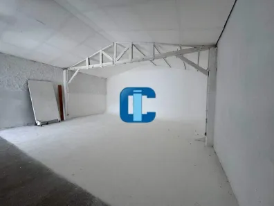 Galpão/Depósito/Armazém para alugar, 300m² no Lapa de Baixo, São Paulo
