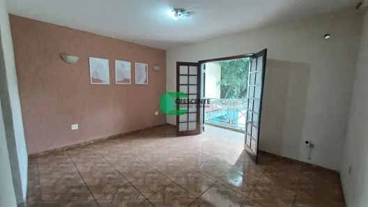 Sobrado com 5 Quartos para alugar, 315m² no Jardim Santo Antônio, Santo André