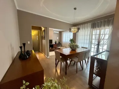 Sobrado com 3 Quartos à venda, 149m² no Jardim Iririú, Joinville
