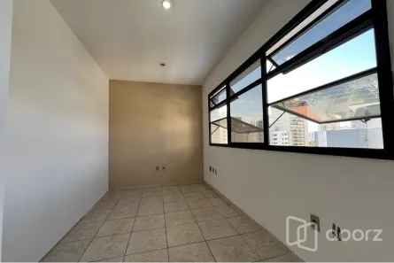 Sala Comercial à venda, 40m² no Bosque da Saúde, São Paulo