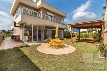 Casa de Condomínio com 3 Quartos à venda, 341m² no Alphaville, Santana de Parnaíba