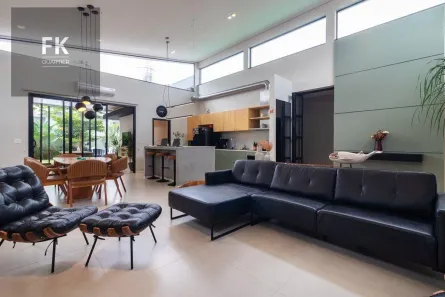 Casa de Condomínio com 3 Quartos para venda ou aluguel, 560m² no Cidade Tamboré, Santana de Parnaíba