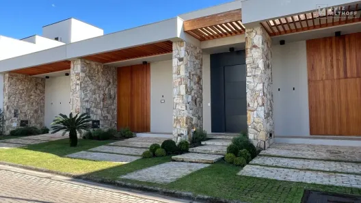 Casa de Condomínio com 3 Quartos à venda, 171m² no Beira Rio, Biguaçu