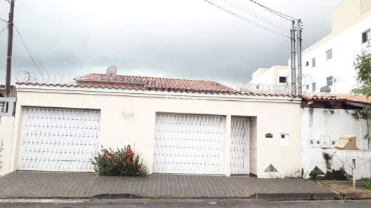 Casa com 3 Quartos à venda, 204m² no Maravilha, Uberlândia