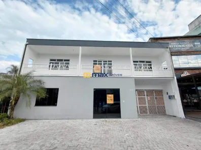 Apartamento com 3 Quartos para alugar, 110m² no Centro, Navegantes