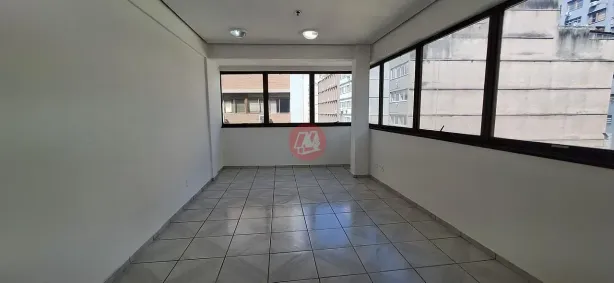 Sala Comercial para alugar, 28m² no Centro Histórico, Porto Alegre