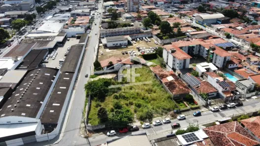 Lote/Terreno à venda, 2000m² no Gruta de Lourdes, Maceió