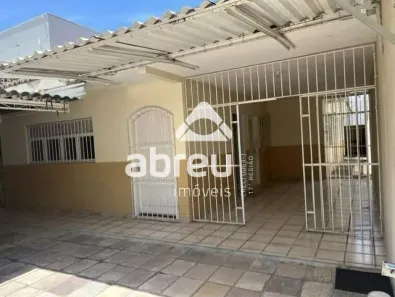 Casa com 3 Quartos à venda, 217m² no Lagoa Nova, Natal