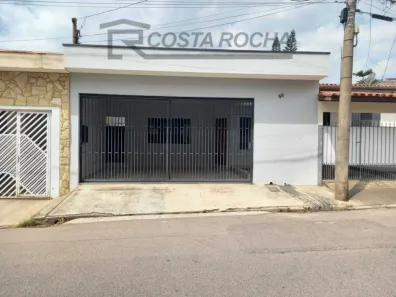 Casa com 3 Quartos à venda, 179m² no Vila Teixeira, Salto
