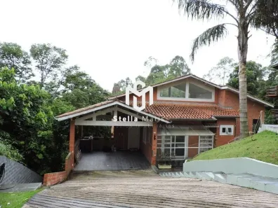 Casa de Condomínio com 4 Quartos à venda, 205m² no Jardim Indaiá, Embu das Artes