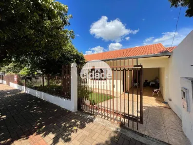 Casa com 3 Quartos à venda, 126m² no Maria Luiza, Cascavel