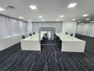 Sala Comercial para alugar, 200m² no Cidade Monções, São Paulo
