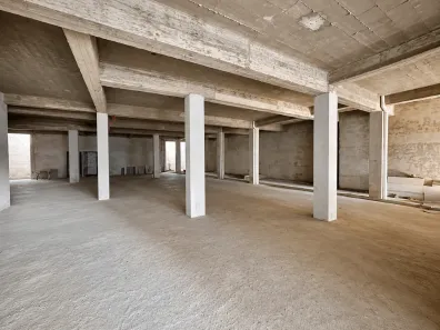 Ponto Comercial para alugar, 620m² no Centro, Itaúna
