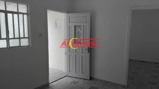 Casa com 1 Quarto para alugar, 50m² no Gopoúva, Guarulhos