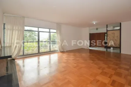 Casa com 4 Quartos à venda, 478m² no Sumaré, São Paulo