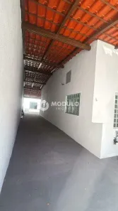 Casa com 3 Quartos para alugar, 60m² no Nova Uberlândia, Uberlândia