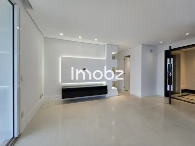 Apartamento com 4 Quartos para alugar, 177m² no Jardim Monte Kemel, São Paulo