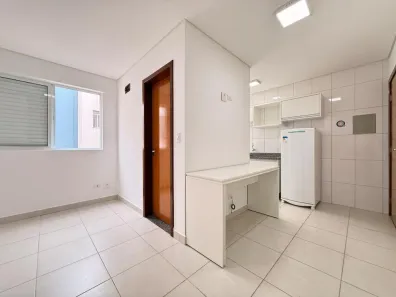 Apartamento com 1 Quarto para alugar, 22m² no Zona 07, Maringá