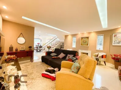 Casa de Condomínio com 3 Quartos à venda, 310m² no Tijuca, Teresópolis