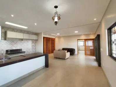 Casa com 4 Quartos para alugar, 1080m² no Santa Isabel, Teresina
