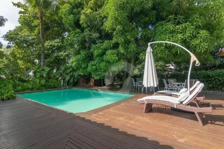 Casa de Condomínio com 6 Quartos à venda, 800m² no Piratininga, Niterói