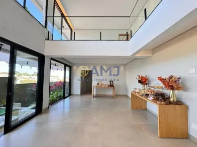 Sobrado com 3 Quartos à venda, 273m² no Jardins Nápoles, Senador Canedo