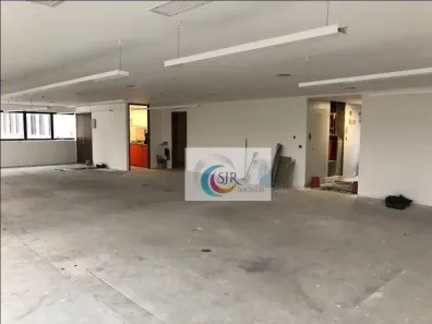 Sala Comercial para alugar, 218m² no Vila Olímpia, São Paulo