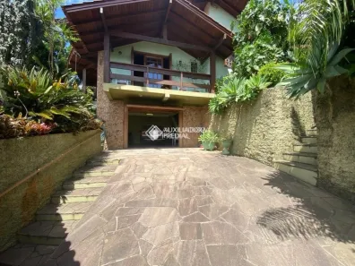 Casa com 2 Quartos para alugar, 187m² no Guarani, Novo Hamburgo