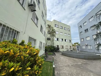 Apartamento com 2 Quartos à venda, 45m² no Revoredo, Tubarão