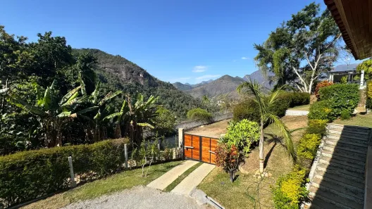 Casa com 5 Quartos à venda, 250m² no Corrêas, Petrópolis